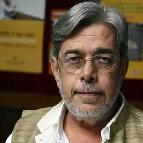 Directors : Hindi 5 Saeed Akhtar Mirza